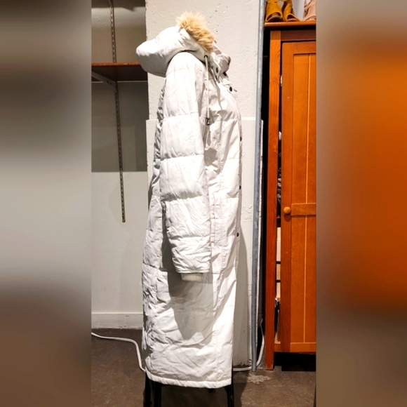 Danier women's white puffer leather long winter coat size small - Picture 2 of 11